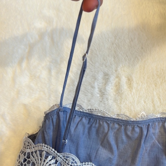 Express spaghetti strap lace top - Picture 7 of 9